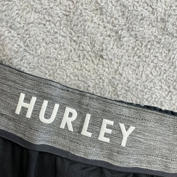 NEW Hurley Men's XL Swim Shorts Hawaiian With 4-Way Stretch Black - Picture 7 of 8
